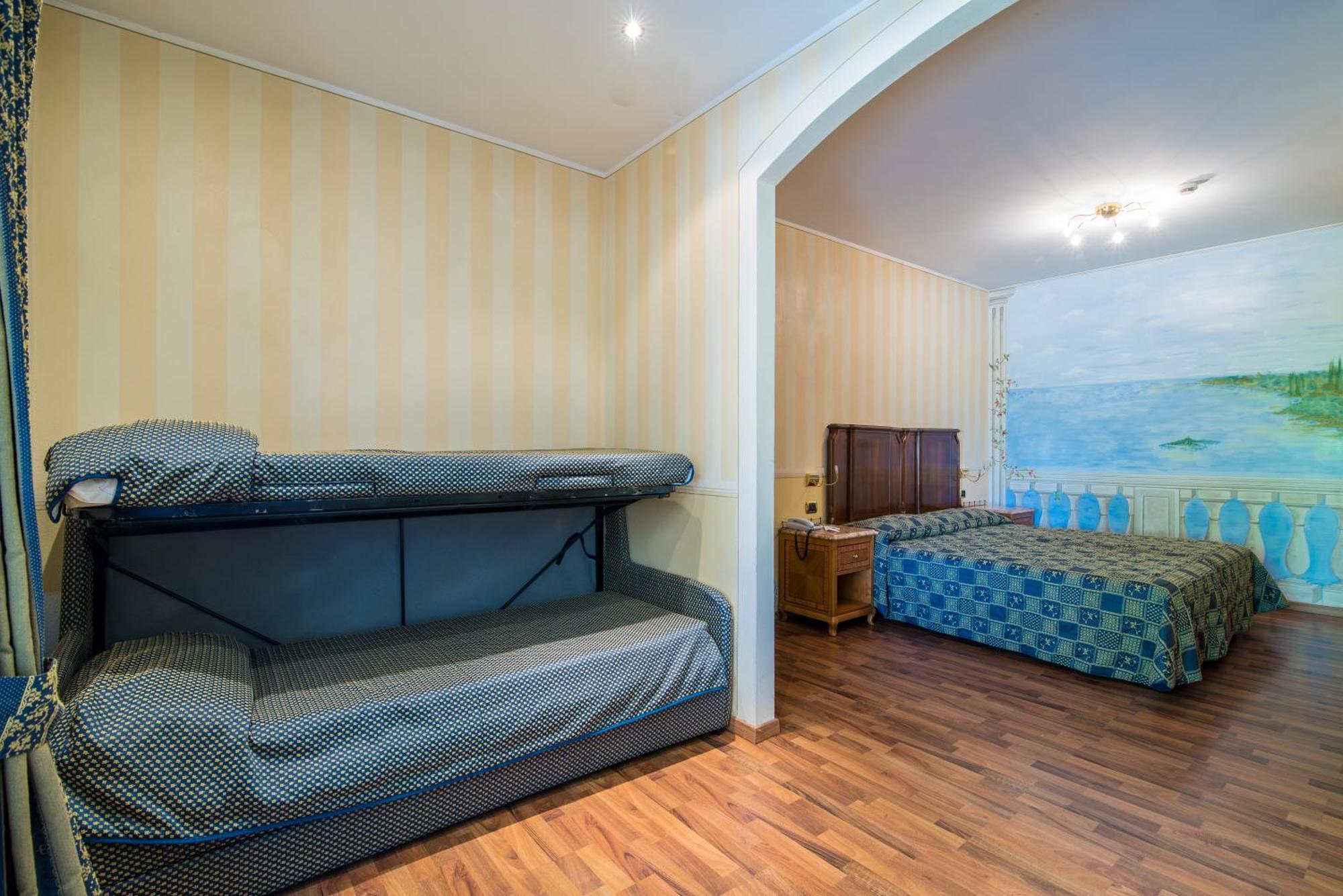 Hotel Porta Del Sole โซยาโน เดล ลาโก ภายนอก รูปภาพ