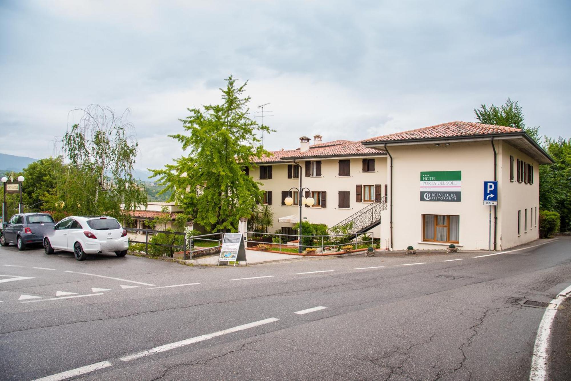 Hotel Porta Del Sole โซยาโน เดล ลาโก ภายนอก รูปภาพ