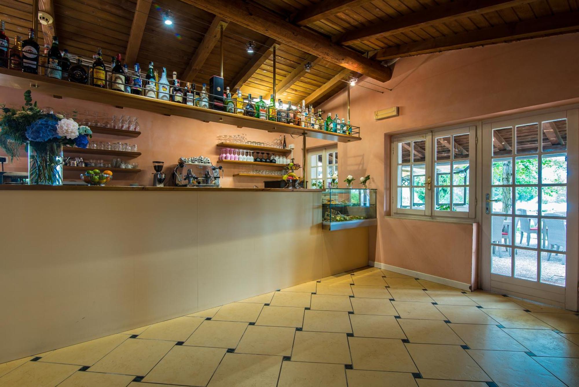Hotel Porta Del Sole โซยาโน เดล ลาโก ภายนอก รูปภาพ